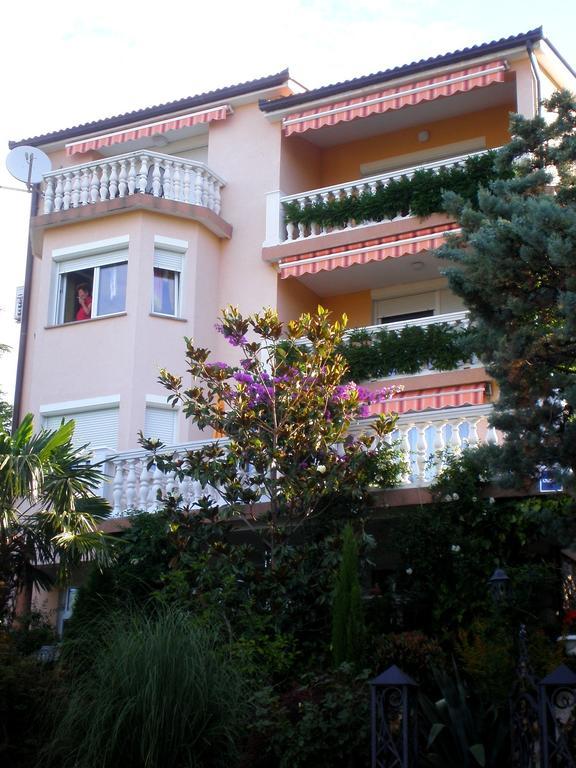 Apartments Boras Selce Exterior photo